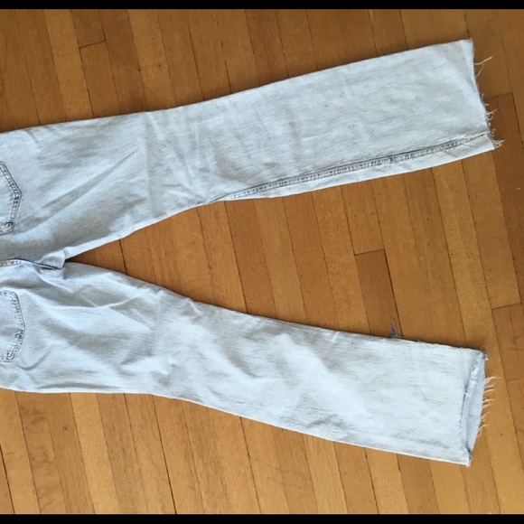 Zara split hem light wash jeans - Picture 3 of 4